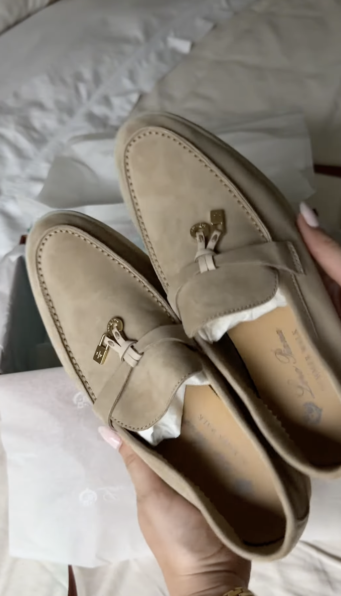 Викиньте і забудьте: головні антитренди весни, які зроблять увесь образ дешевим